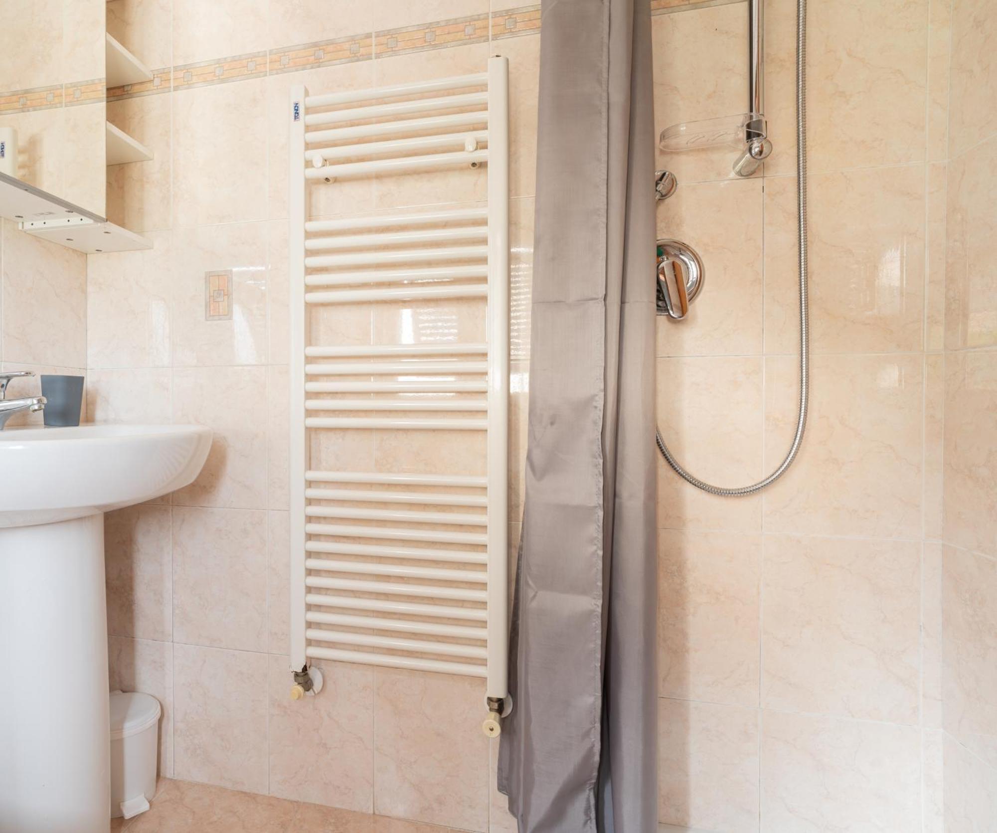 Seaview House Free Parking & Private Garden *